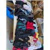Image 1 : Assorted clothing size smallish
