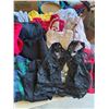 Image 4 : Assorted clothing size smallish