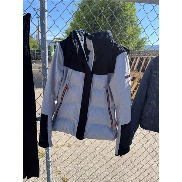 Roxy coat size large