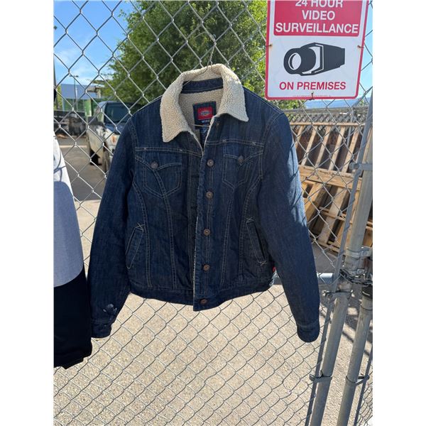 Dickies size medium coat