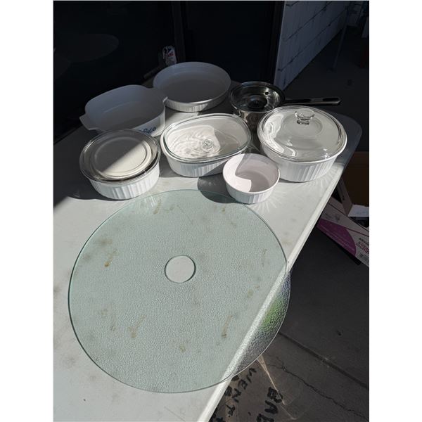 Baking dishes and pot