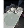 Image 1 : Baking dishes and pot