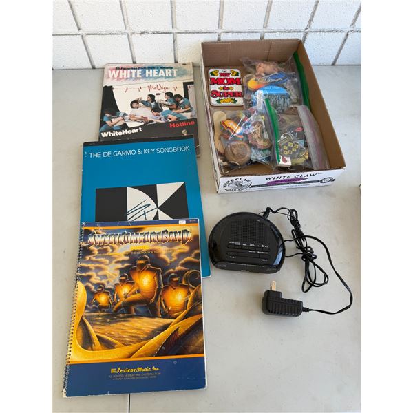 Sketchbooks magnets, RCA alarm clock