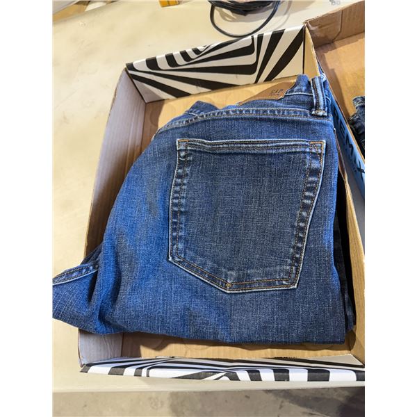 Gap jeans size 36 x 32