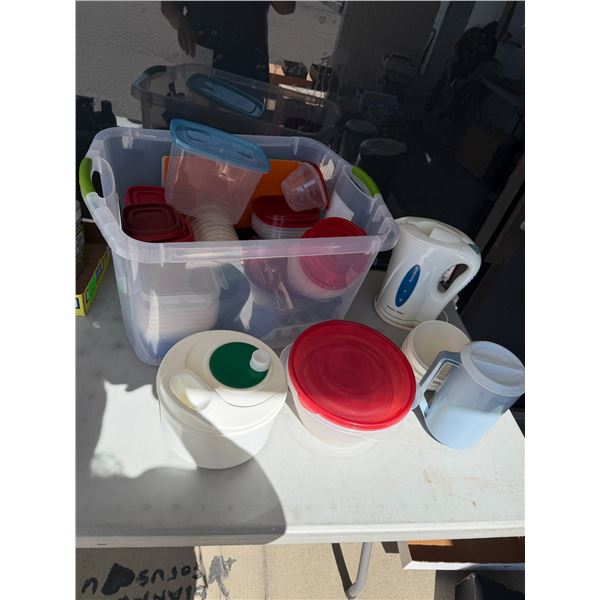 Reusable Containers and Kettle