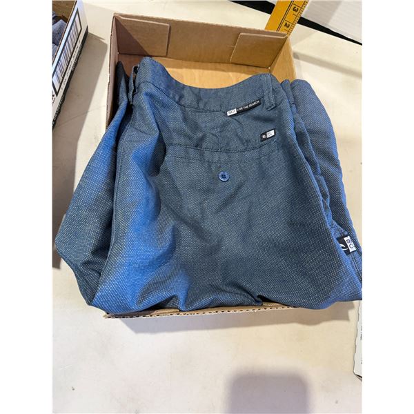Rip curl  size 38 shorts