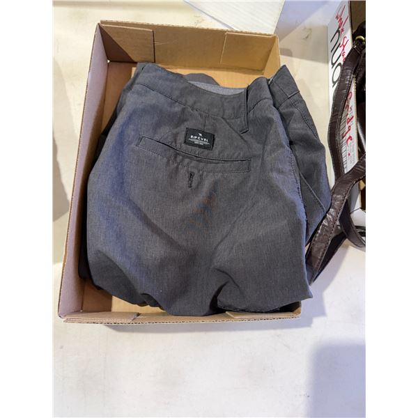 Rip curl  size 38 shorts