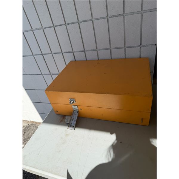Woodbox 24" x 16" x 8 1/2" tall