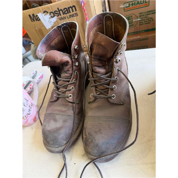 Boots size 9 1/2