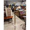 Image 1 : Coat stand