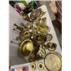 Image 1 : Large brass lot