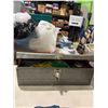 Image 1 : Toolbox and contents