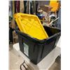 Image 1 : 2 bins with lids