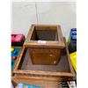 Image 1 : CHRISTMAS TREE BASE