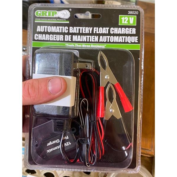 BATTERY FLOAT CHARGER
