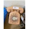 Image 1 : OLD TELEPHONE