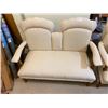 Image 1 : WOODEN LOVE SEAT