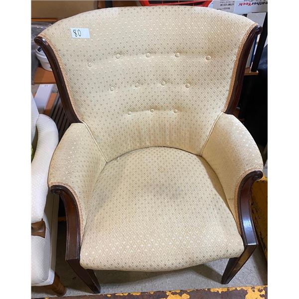 WOODEN CHAIR