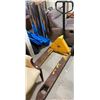 Image 1 : PALLET JACK