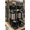 Image 2 : BUNN DOUBLE COFFEE BREWER W/ 2 LARGE THERMOS
