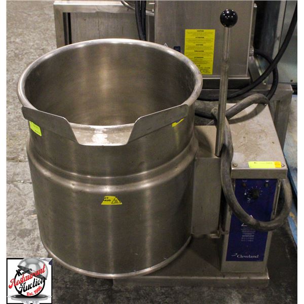 CLEVELAND TILTING STEAM KETTLE KET-12-T