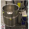 Image 1 : CLEVELAND TILTING STEAM KETTLE KET-12-T