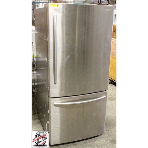 SAMSUNG BOTTOM MOUNT FRIDGE/FREEZER
