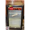 Image 1 : VENDO GLASS DOOR COUNTERTOP COOLER