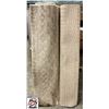 Image 1 : 2 HOMETRENDS 63" X 84" AREA RUGS