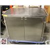 Image 1 : 36" ENCLOSED S/S CART