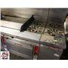 Image 4 : VULCAN 7' COMBINATION TOP DUAL OVEN NG RANGE