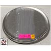 Image 1 : BAILIFF SEIZURE: SIX ALUMINUM 11" PIZZA PANS
