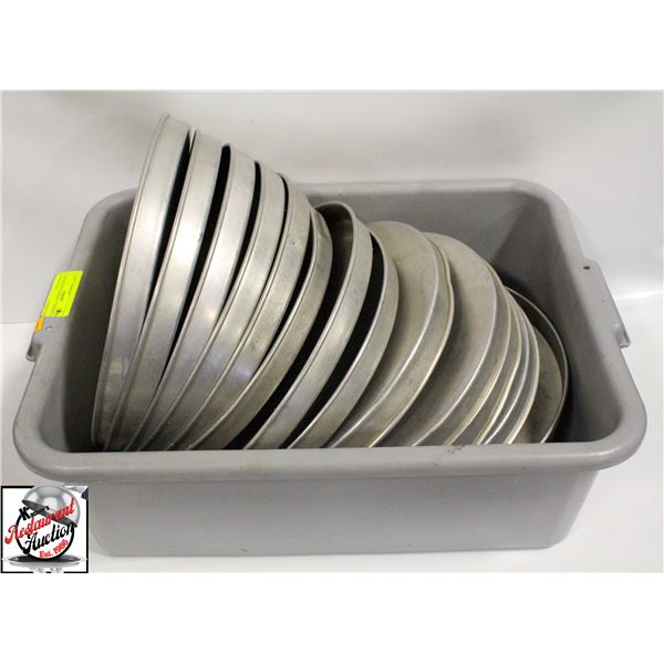 BUS BIN OF FIFTEEN 12" ALUMINUM PIZZA PANS