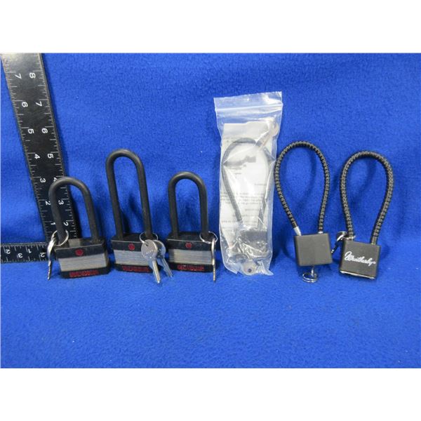 3 Ruger Padlocks & 3 Cable Locks - Locks have either 1 or 2 keys each