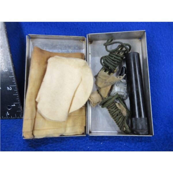Lee Enfield Cleaning Kit in Tin Case