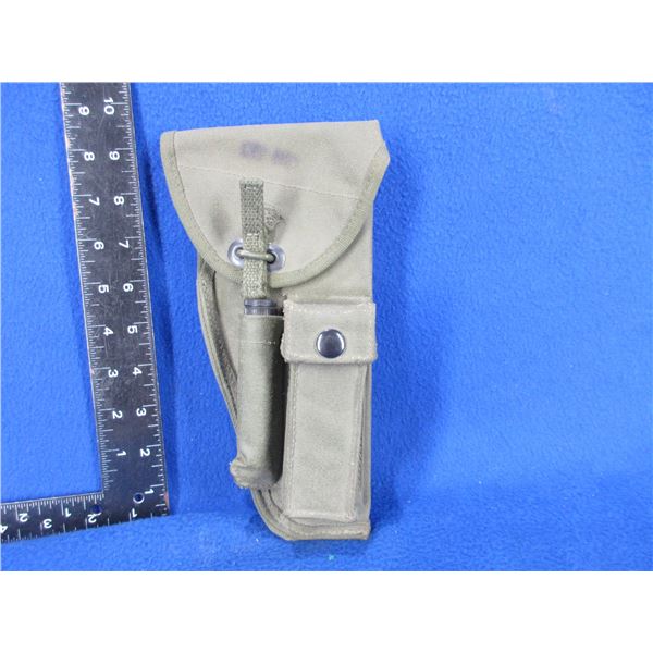 Canadian Military Pattern 64 Holster for Browning Hi-Power with Oiler