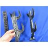Image 2 : Adjustable Gun Racks for Truck Rear Window & Archery Target (19" x19")