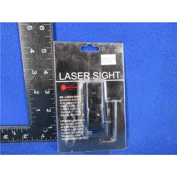 NEW - EN Red Laser Sight - Range: > 100m - Needs Batteries
