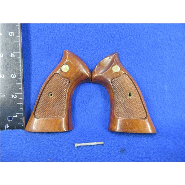 Smith & Wesson "K/L" Frame Square Butt Wood Grips