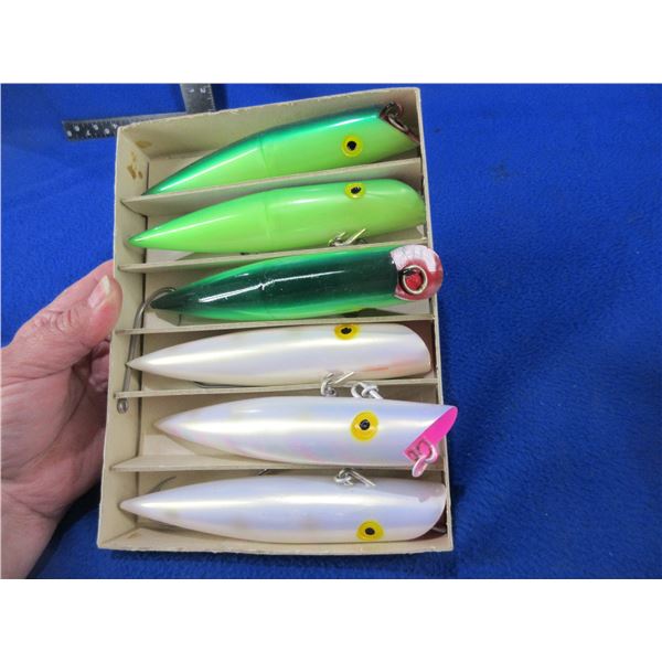 6 Vintage Tomic 6" Fishing Plug Lures - Appear Unused