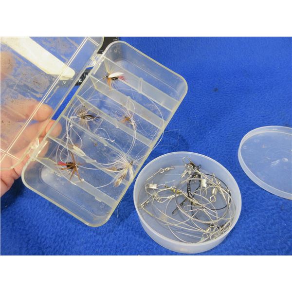 Lot of 6 Misc. Flies and 10 Leaders