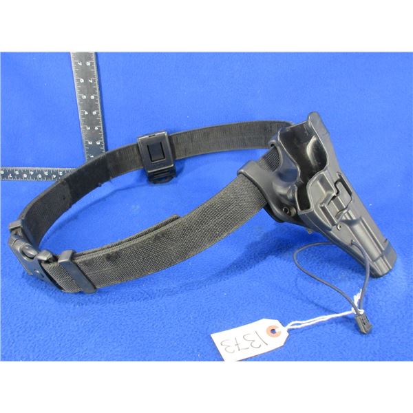 Duty Belt with Beretta 92/96 Holster & Safariland Receiver Plate