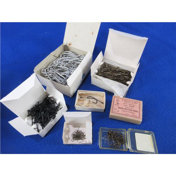 6 Packages of Vintage Mustad Fly Hooks