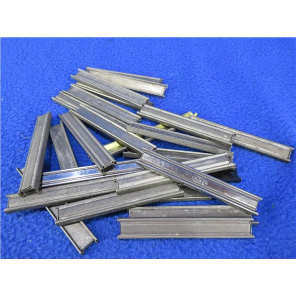 5.56 Nato Stripper Clips - Outers Tin of 25