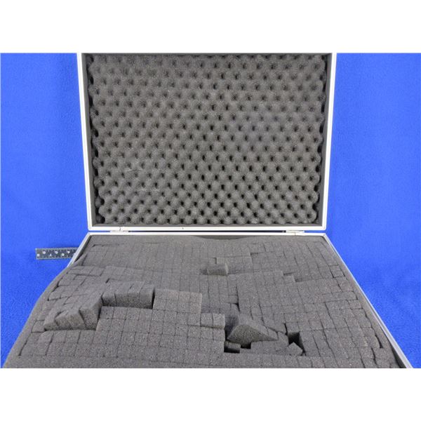 Optex Aluminum Case with 1 Key - 18" x 13" x 6"