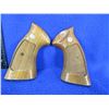 Image 1 : Smith & Wesson "K" Frame Square Butt Wood Grips with Screw