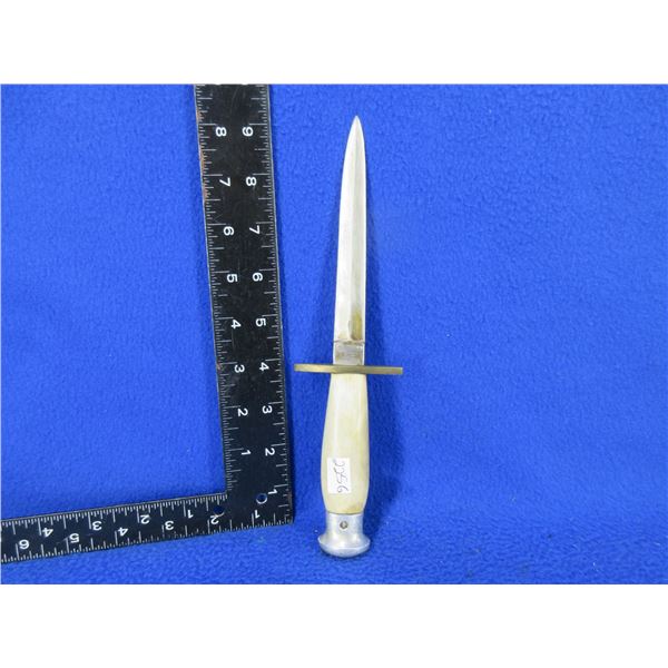 William Rodgers I Cut My Way Dagger - 5" Blade, 9 1/4" Overall Length