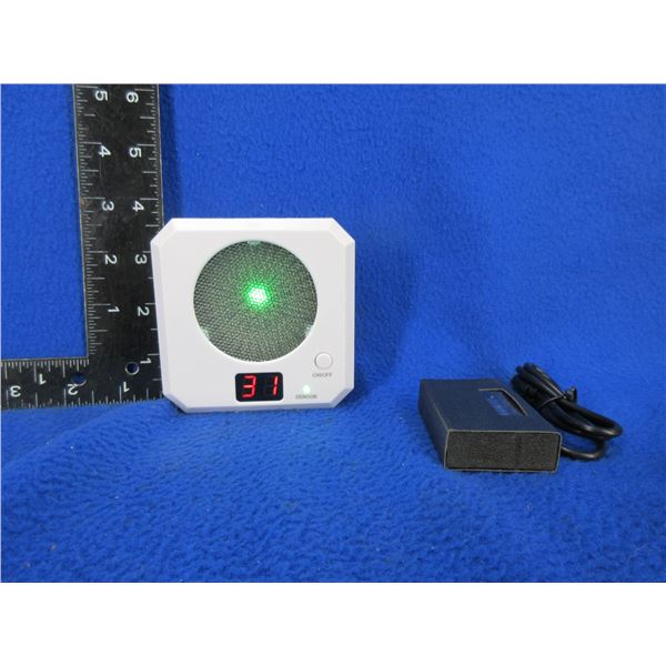 NEW - 9MM Dry Fire Training Portable Laser Target with USB Charging Cord