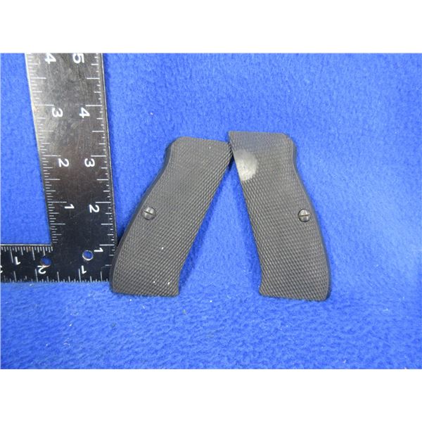 CZ 75/85 Checkered Rubber Steel Reinforced Grips with Screws