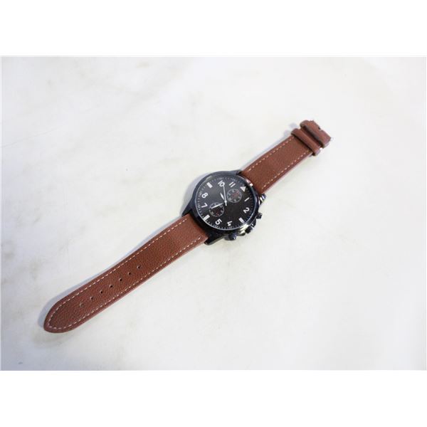 TCK MENS WATCH WITH LEATHER BRACELET